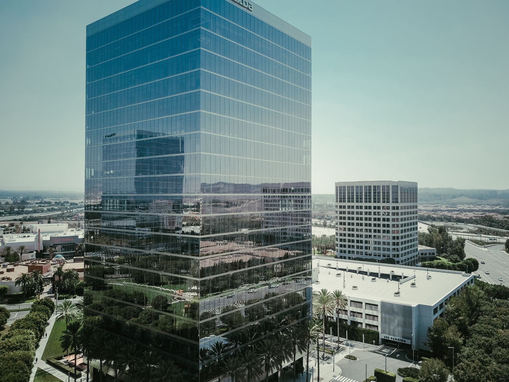 Commercial office buildings in Glendale, California where owners and investors seek commercial mortgage financing